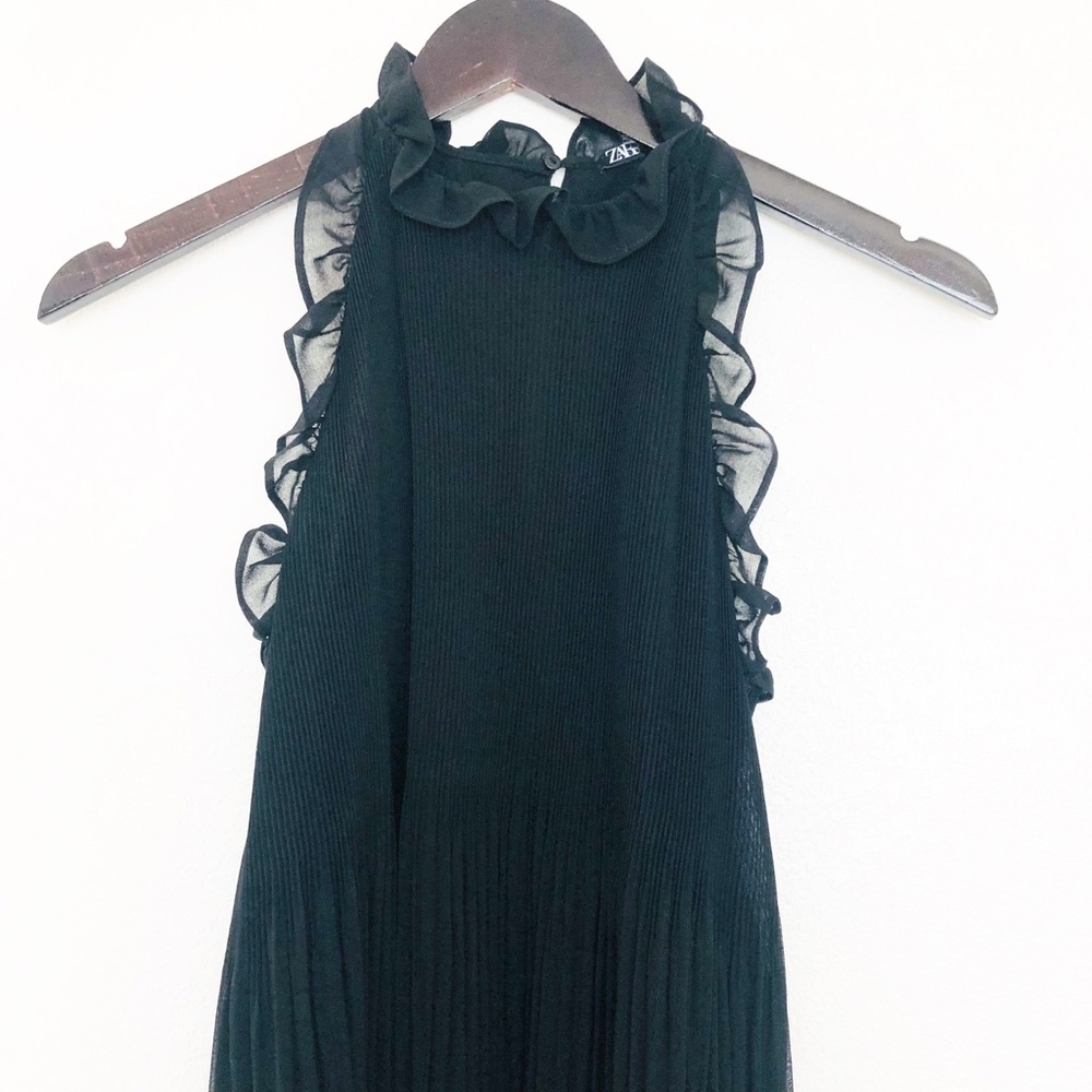Zara- Black High Neck Pleated Top - Picture 1 of 7